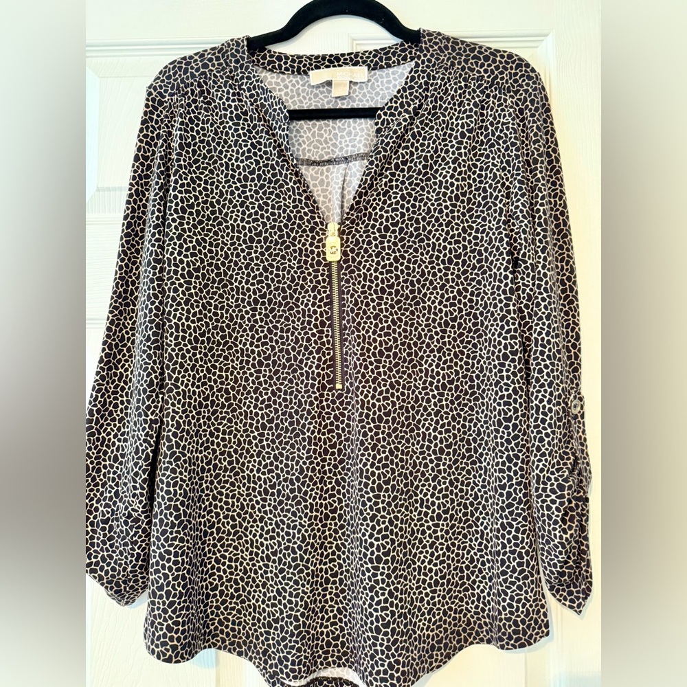 Michael Kors Women’s Black Tan Giraffe Print Zipper Shirt Size Medium